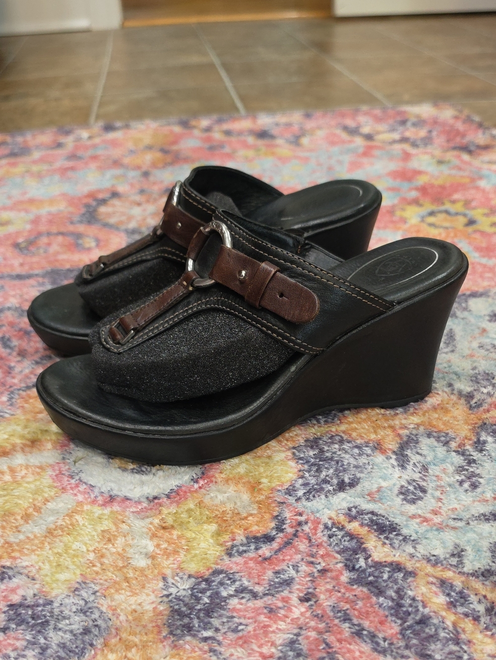 Ariat Black & Brown Wedge Wide Strap Leather Sandals Size 8.5